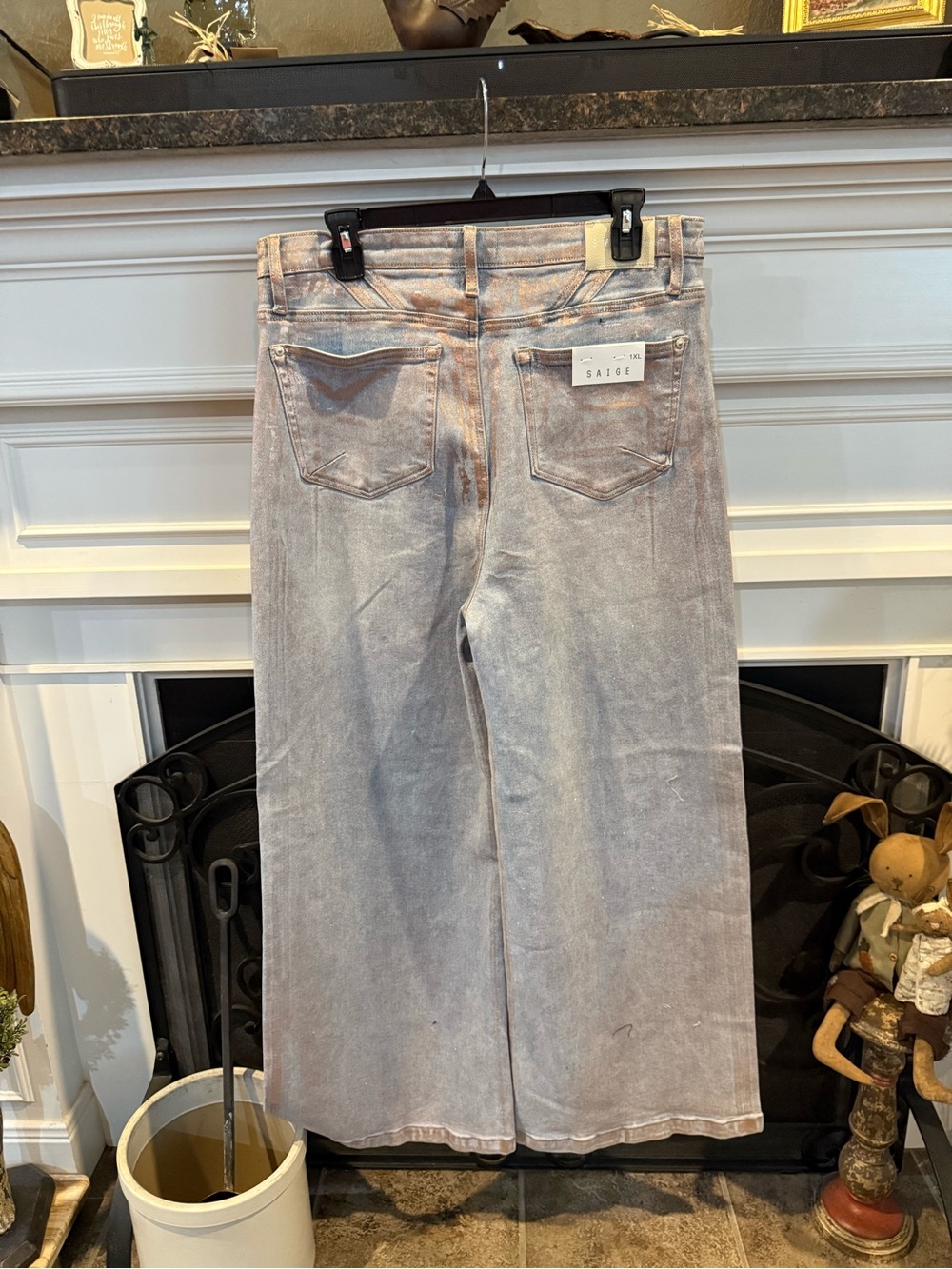 High-Rise Wide-Leg Jeans in Faded Gray